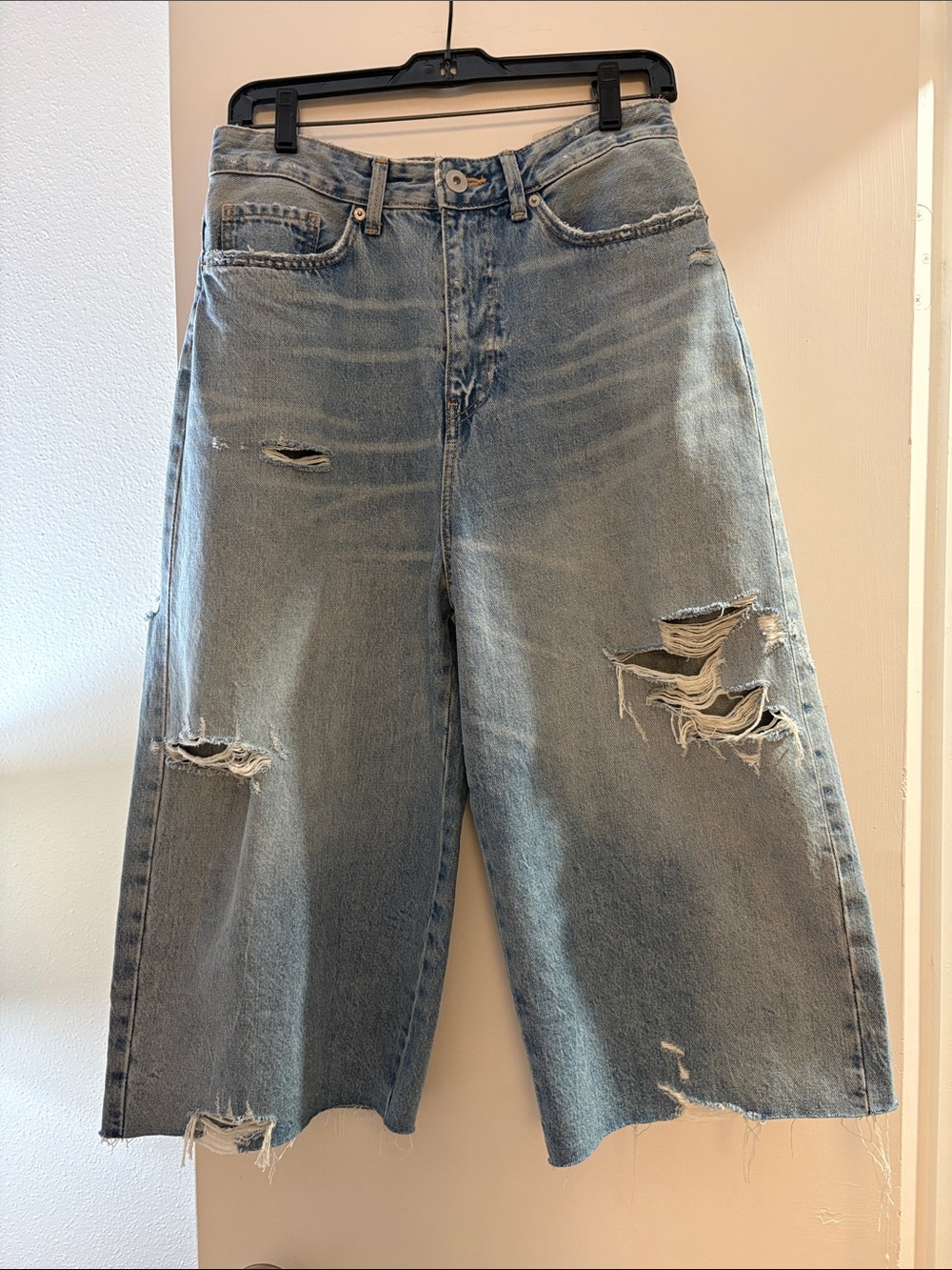 ZARA TFR COLLECTION mid rise denim jorts